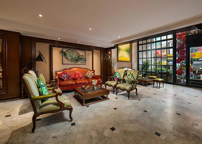 Lucien Hanoi Lakeside Hotel & Rooftop