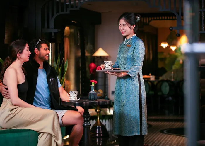 Hanoi Center Silk Classic Hotel & Travel