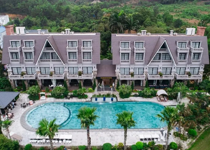 Paradise Resort Soc Son